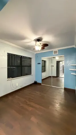 2450 W 67th Place Hialeah FL 33016