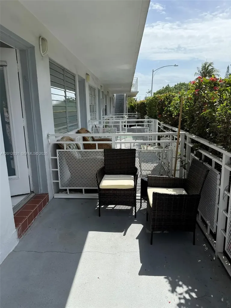 901 10th Street Miami Beach FL 33139