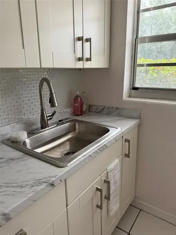 901 10th Street Miami Beach FL 33139