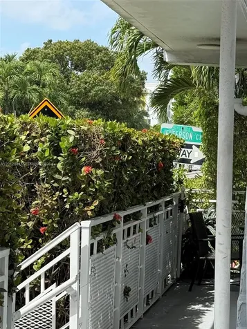 901 10th Street Miami Beach FL 33139