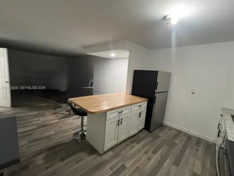 1560 NE 151st Street Miami FL 33162