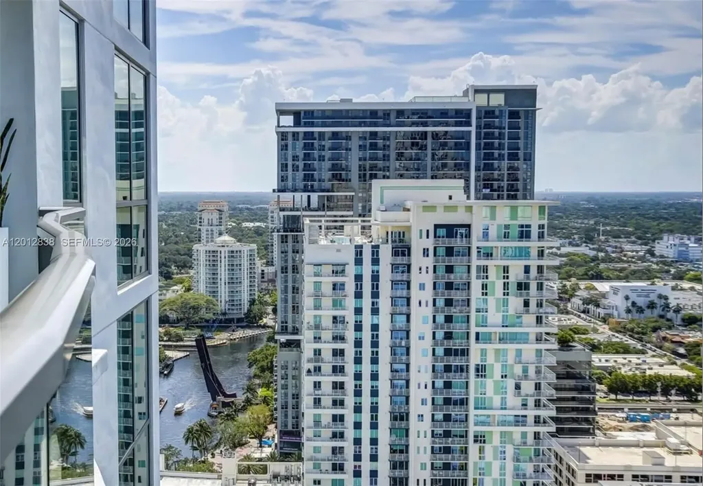 100 E Las Olas Boulevard Fort Lauderdale FL 33301