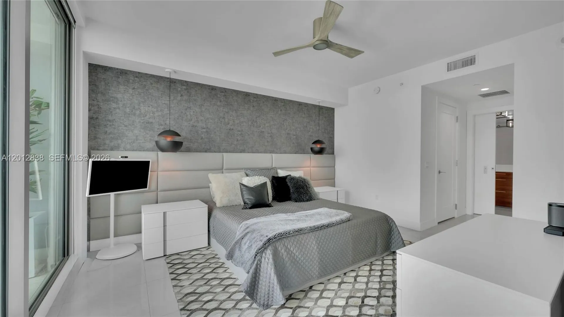 100 E Las Olas Boulevard Fort Lauderdale FL 33301