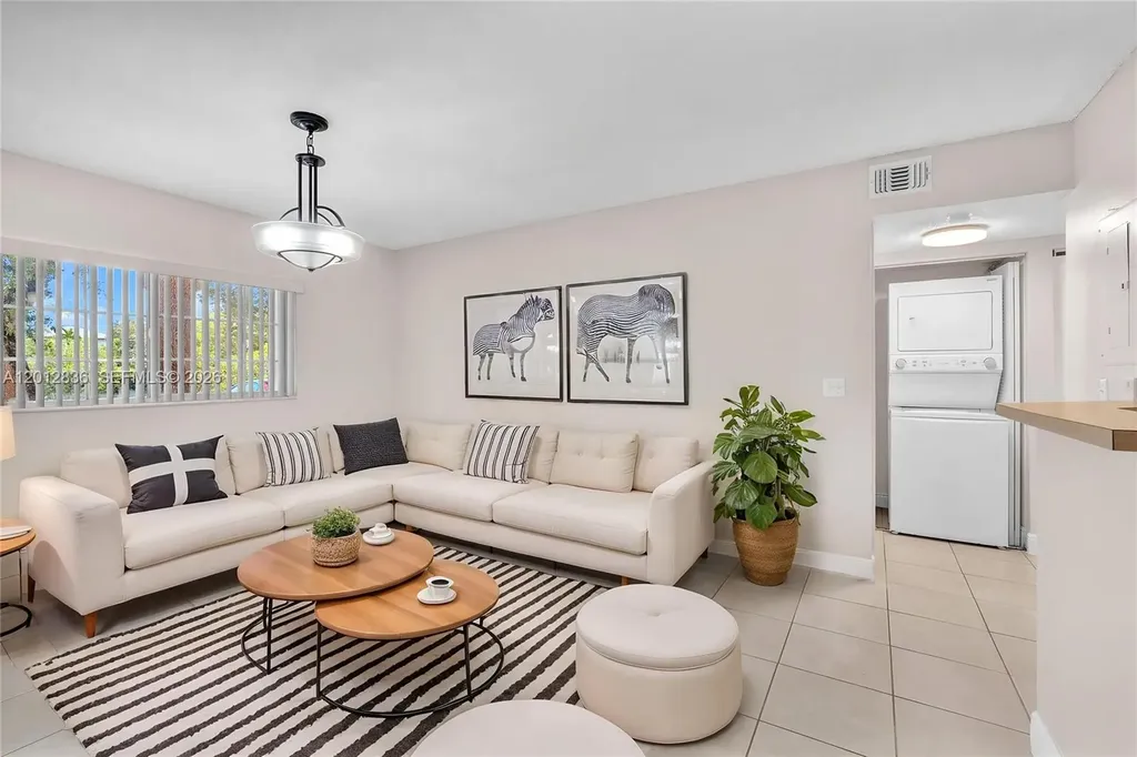 3690 N 56th Avenue Hollywood FL 33021