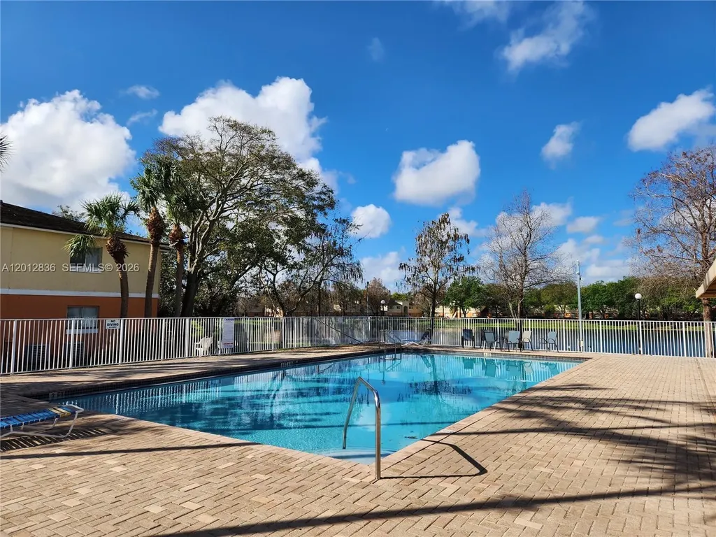 3690 N 56th Avenue Hollywood FL 33021