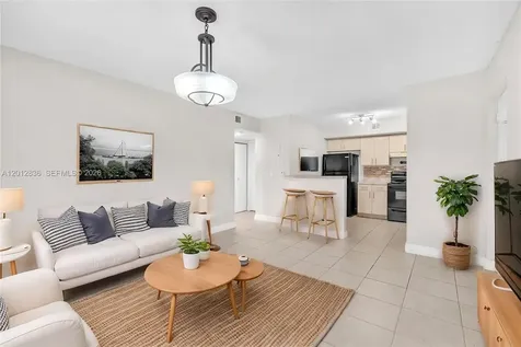 3690 N 56th Avenue Hollywood FL 33021