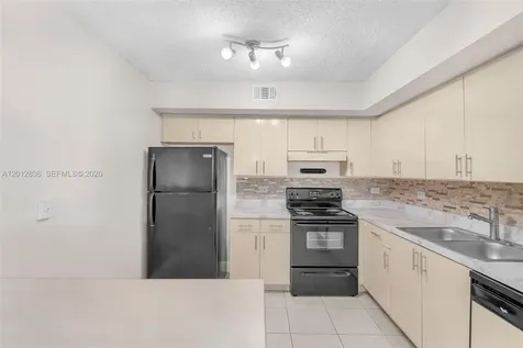 3690 N 56th Avenue Hollywood FL 33021