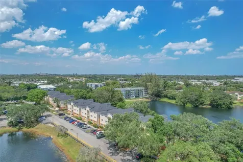 3690 N 56th Avenue Hollywood FL 33021