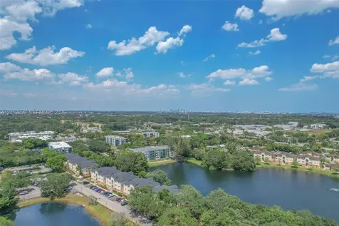 3690 N 56th Avenue Hollywood FL 33021