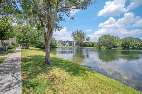 3690 N 56th Avenue Hollywood FL 33021