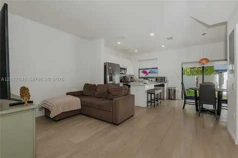 3323 W 106th Terrace Hialeah FL 33018