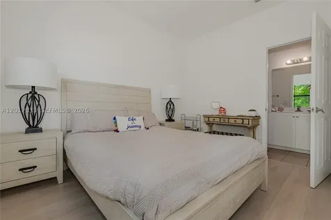 3323 W 106th Terrace Hialeah FL 33018