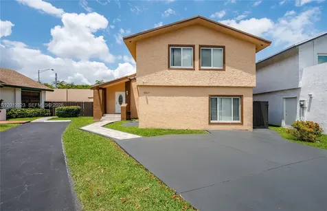 1007 NW 106th Ave Circle Miami FL 33172