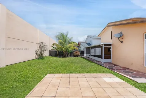 1007 NW 106th Ave Circle Miami FL 33172