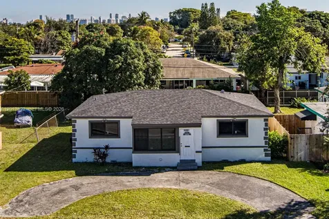 16901 NE 6th Avenue North Miami Beach FL 33162
