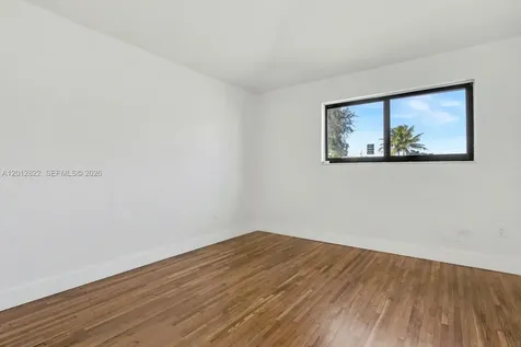 16901 NE 6th Avenue North Miami Beach FL 33162