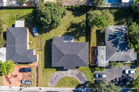 16901 NE 6th Avenue North Miami Beach FL 33162