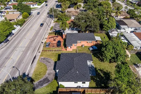 16901 NE 6th Avenue North Miami Beach FL 33162