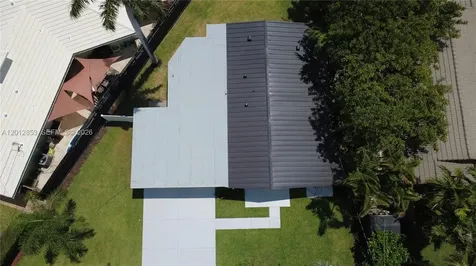 2416 NE 19th Terrace Wilton Manors FL 33305