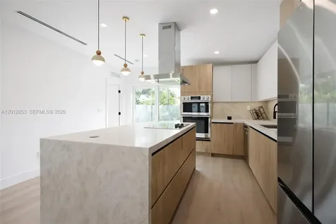 2416 NE 19th Terrace Wilton Manors FL 33305