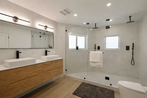 2416 NE 19th Terrace Wilton Manors FL 33305