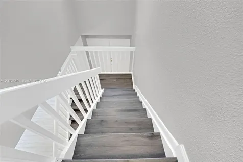 10065 NW 54th Terrace Doral FL 33178