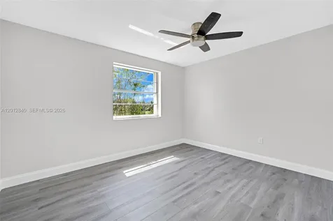 10065 NW 54th Terrace Doral FL 33178