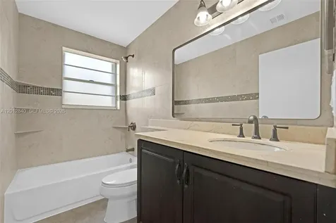 10065 NW 54th Terrace Doral FL 33178