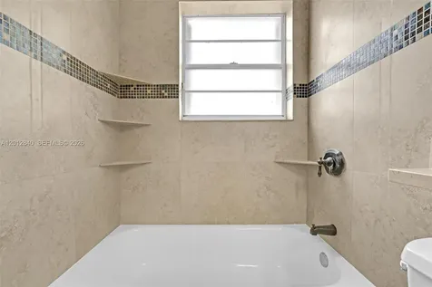 10065 NW 54th Terrace Doral FL 33178