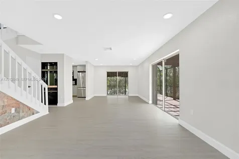 10065 NW 54th Terrace Doral FL 33178
