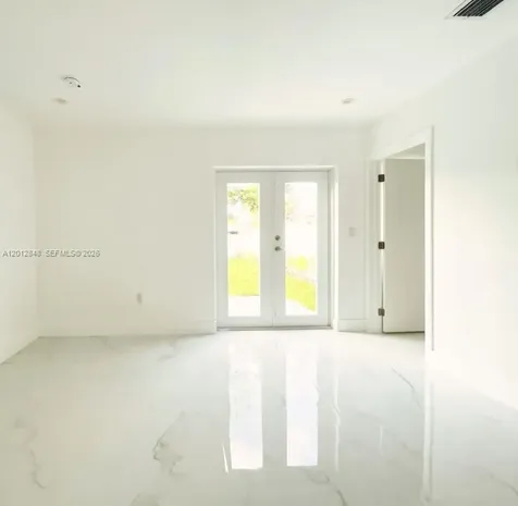 12060 SW 216 Th Miami FL 33170