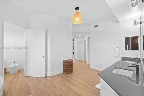 731 Crandon Boulevard Key Biscayne FL 33149