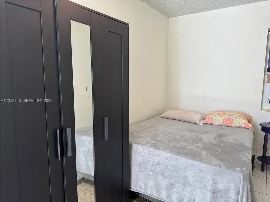 1822 Cleveland Street Hollywood FL 33020