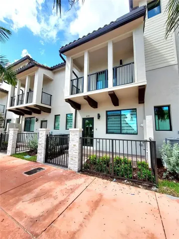 4278 NW 82nd Avenue Doral FL 33166