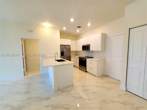 4278 NW 82nd Avenue Doral FL 33166