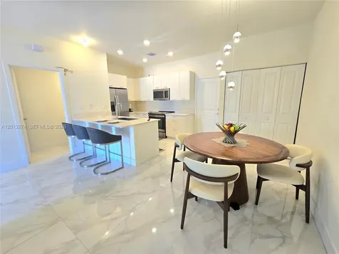 4278 NW 82nd Avenue Doral FL 33166