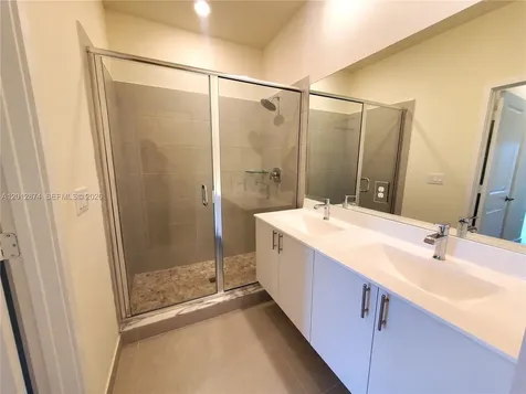 4278 NW 82nd Avenue Doral FL 33166