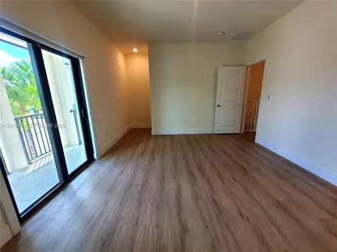 4278 NW 82nd Avenue Doral FL 33166
