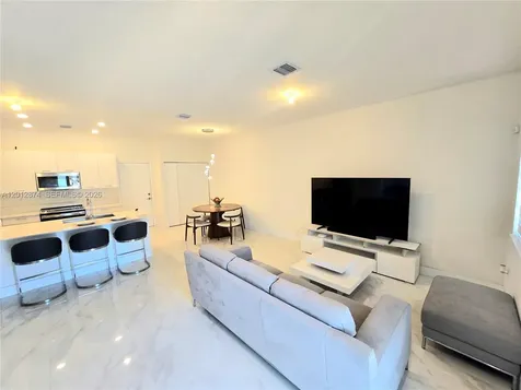 4278 NW 82nd Avenue Doral FL 33166
