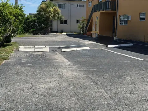 1702 Mckinley Street Hollywood FL 33020