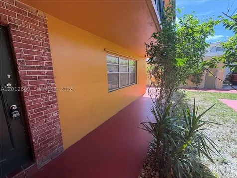 1702 Mckinley Street Hollywood FL 33020