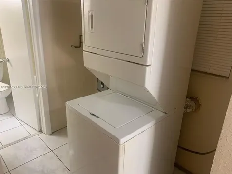 1702 Mckinley Street Hollywood FL 33020