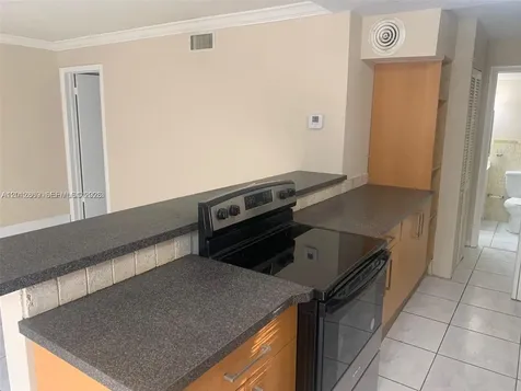 1702 Mckinley Street Hollywood FL 33020