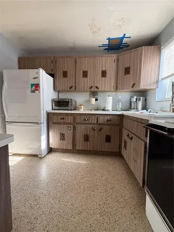 399 W 12th Street Hialeah FL 33010