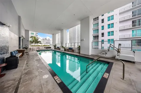 227 NE 2nd Street Miami FL 33132