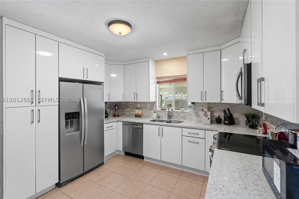 5300 NW 30th Place Miami FL 33142