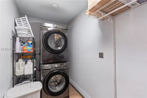 5300 NW 30th Place Miami FL 33142