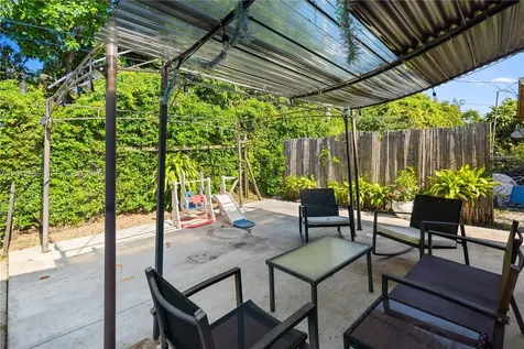 5300 NW 30th Place Miami FL 33142