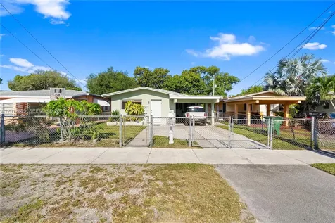 5300 NW 30th Place Miami FL 33142