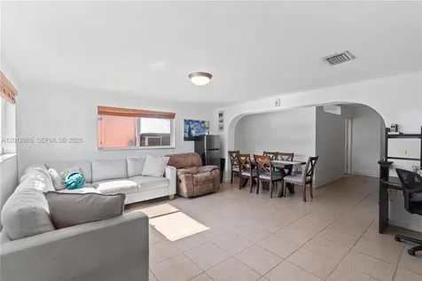 5300 NW 30th Place Miami FL 33142